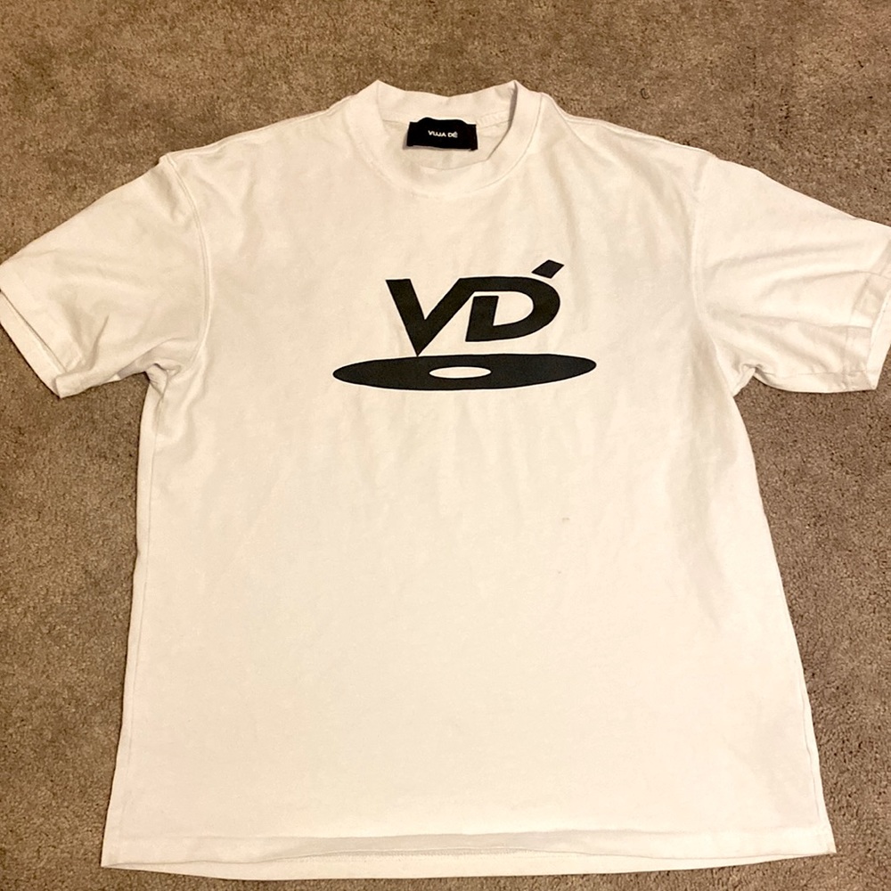White Vuja Dé Black Logo T-Shirt